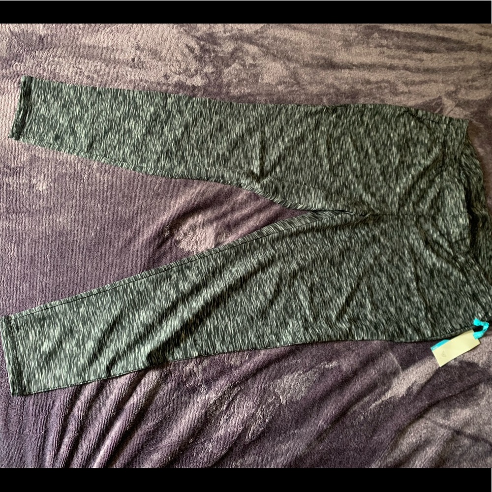 Women’s active wear pants